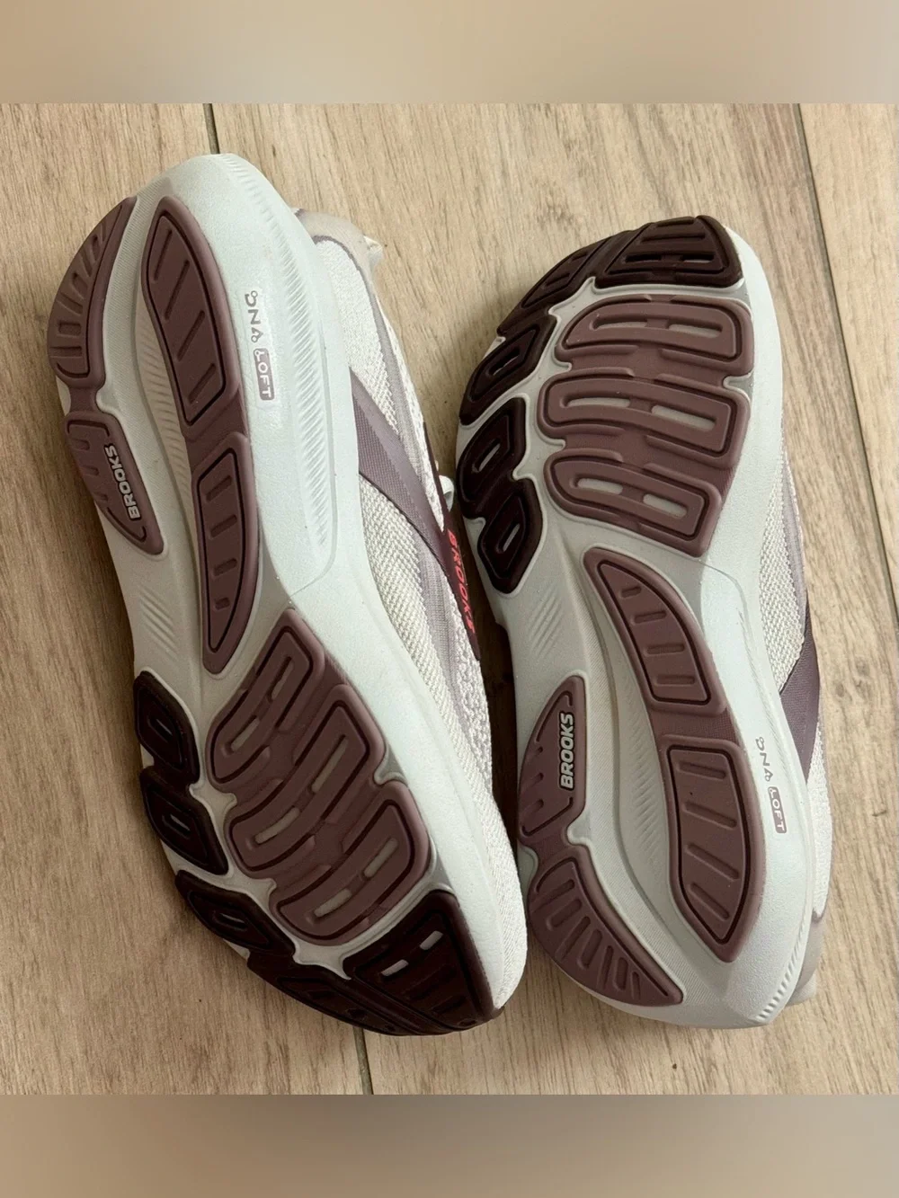 New Brooks Women’s Revel 9 Neutral Running/Walking Shoe Size 7.5